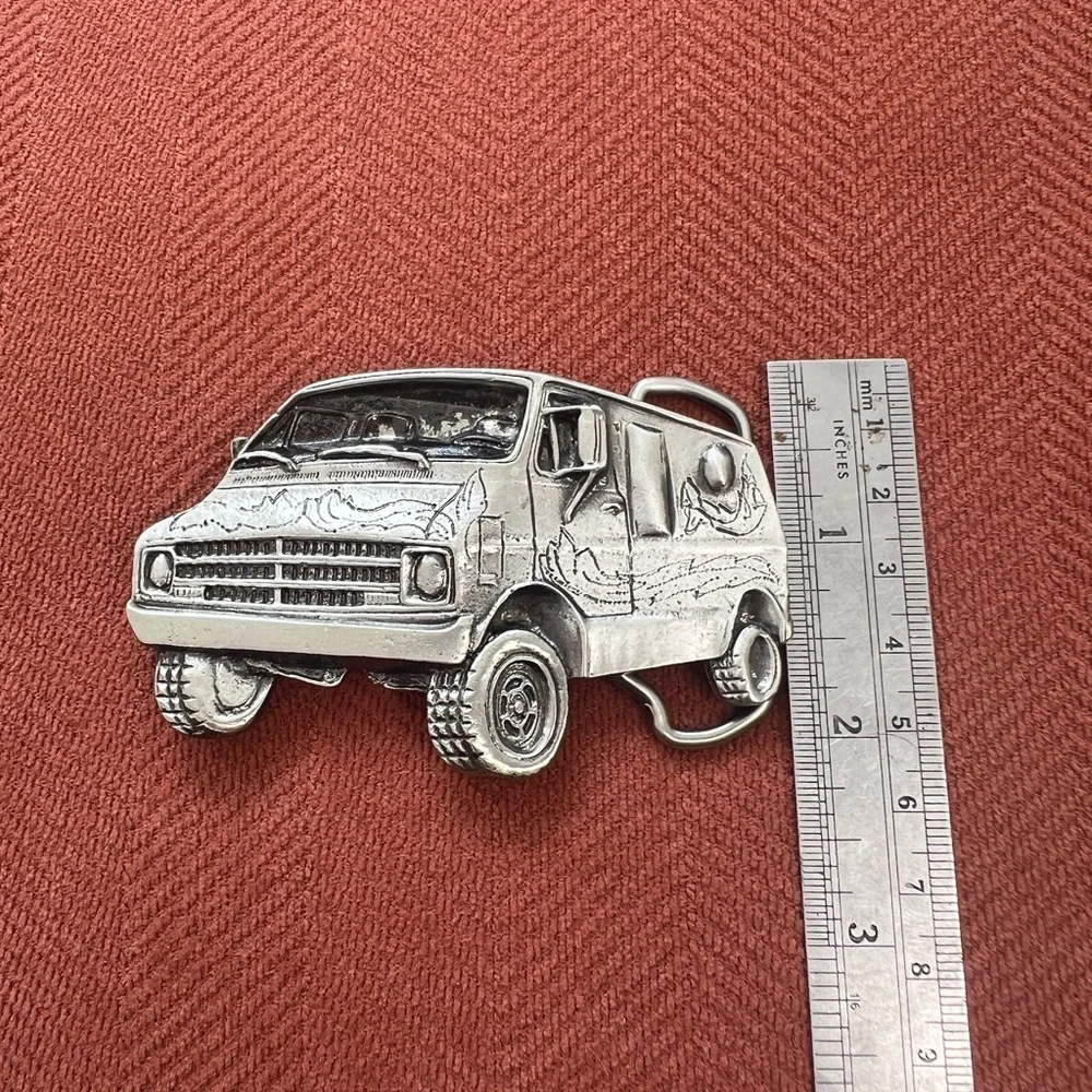 Souped up super Van Belt Buckle